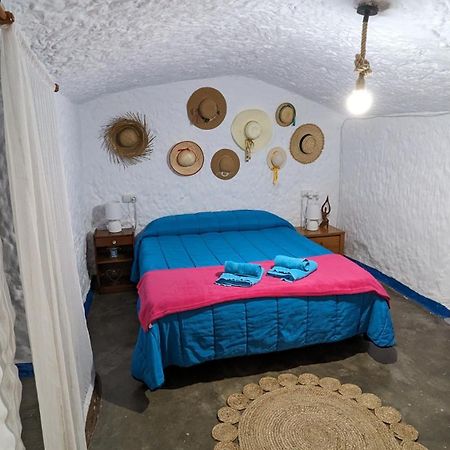 Cueva La Tita Del Pan Guest House Bacor ภายนอก รูปภาพ