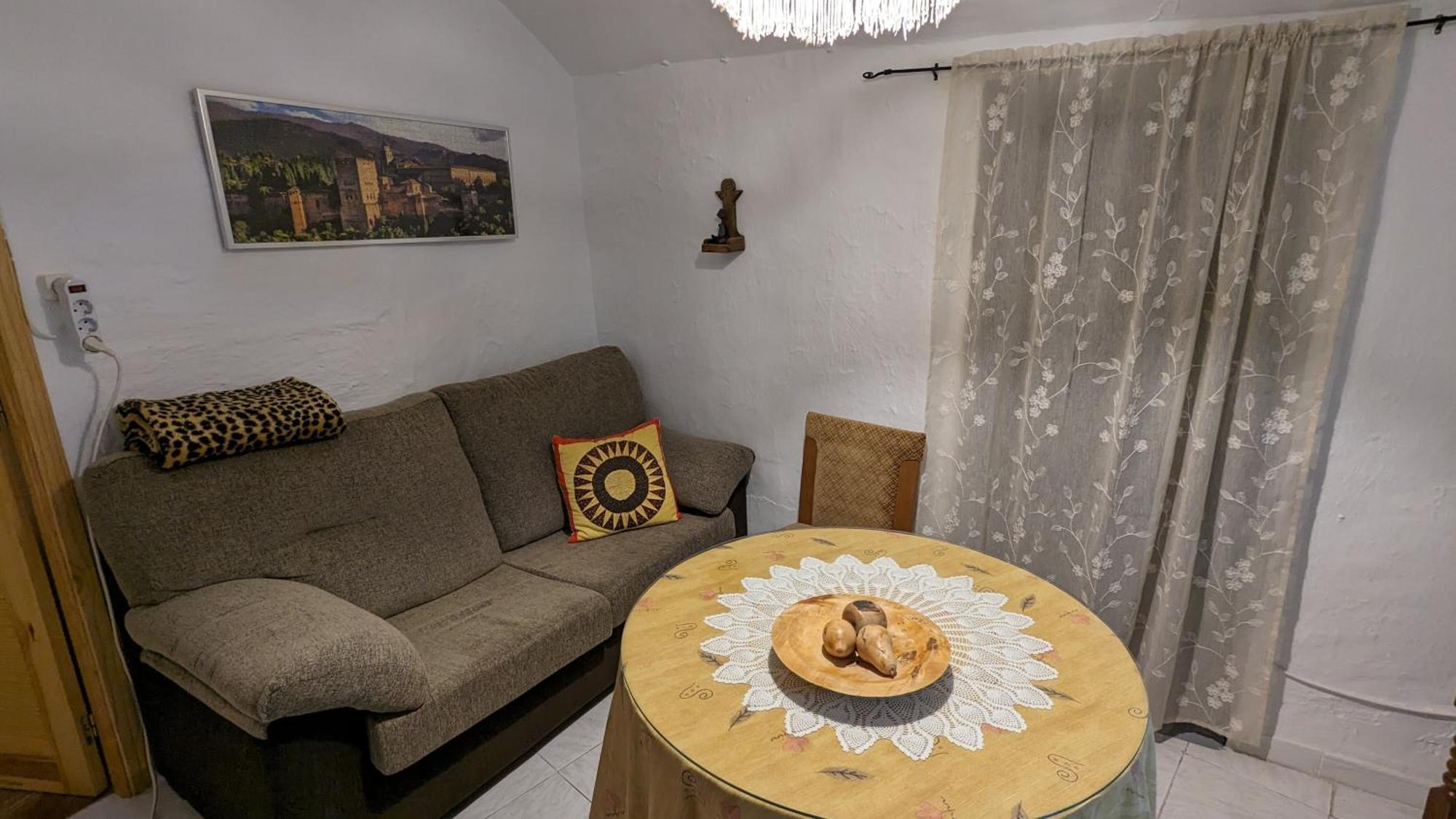 Cueva La Tita Del Pan Guest House Bacor ภายนอก รูปภาพ