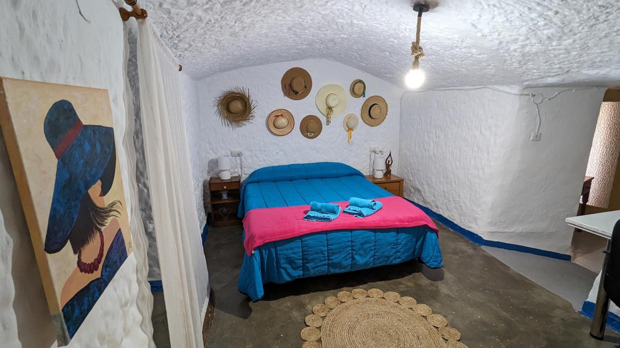 Cueva La Tita Del Pan Guest House Bacor ภายนอก รูปภาพ